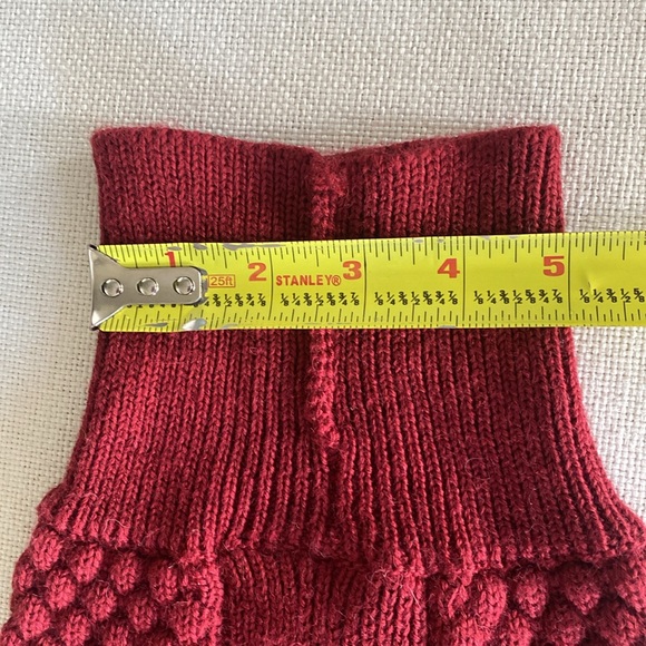 Woolrich Turtleneck Cableknit Pet Dog Sweater Vest Maroon Size Medium - Picture 14 of 14